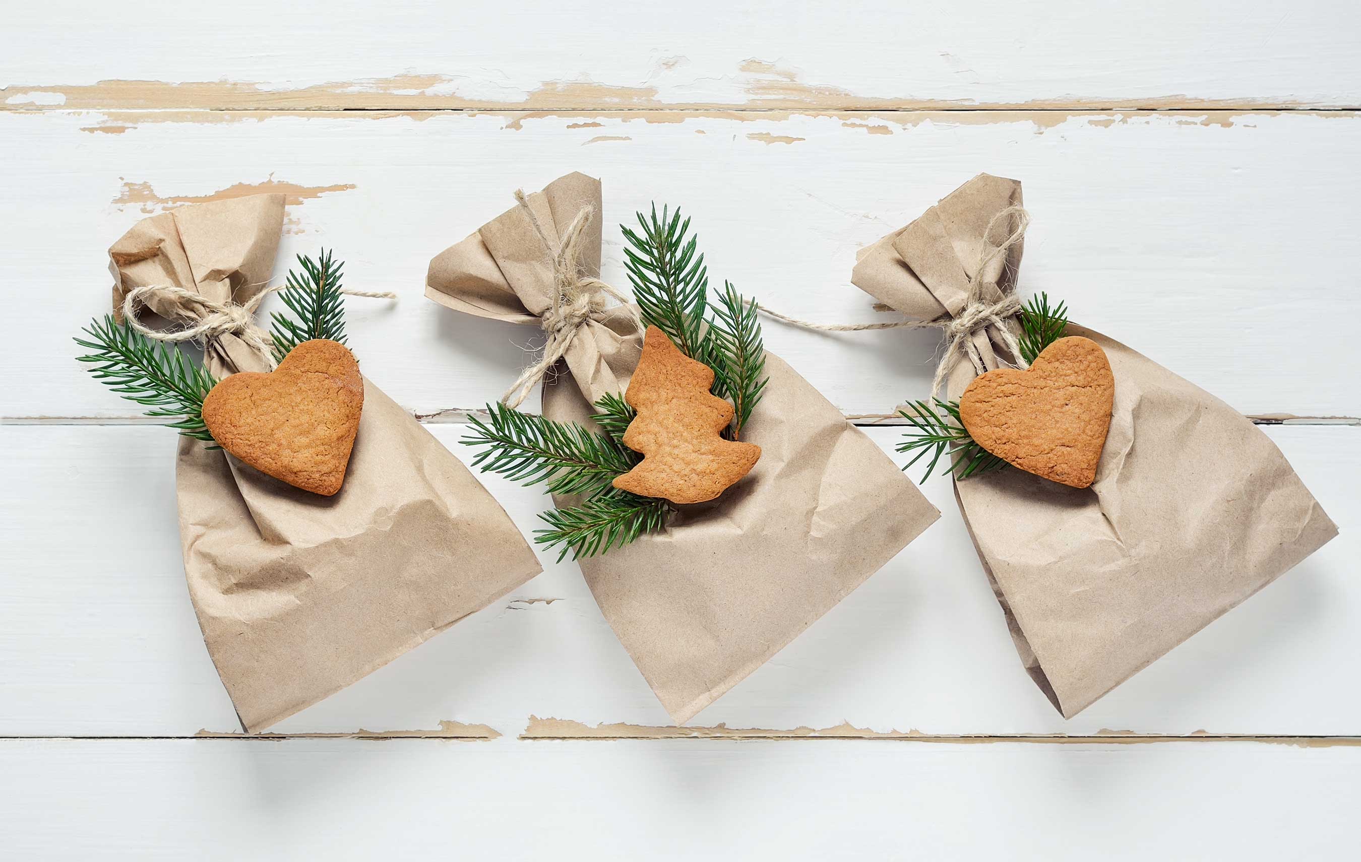 Eco-Friendly Ways to Wrap Great Gifts with Greens Moving Solutions 1